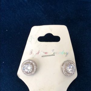 ❤️Diamond Earings( 3 for$15)